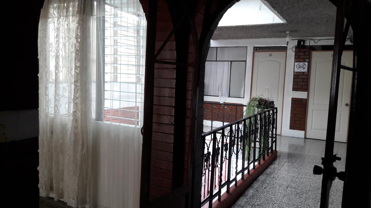Hotel El Meson Guatemala Exterior photo